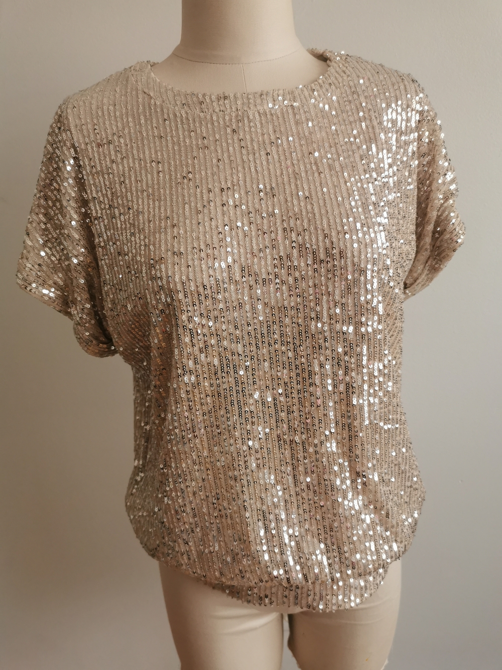 Frank Lyman Design Sequin Short Sleeve Top - Champagne Gold
